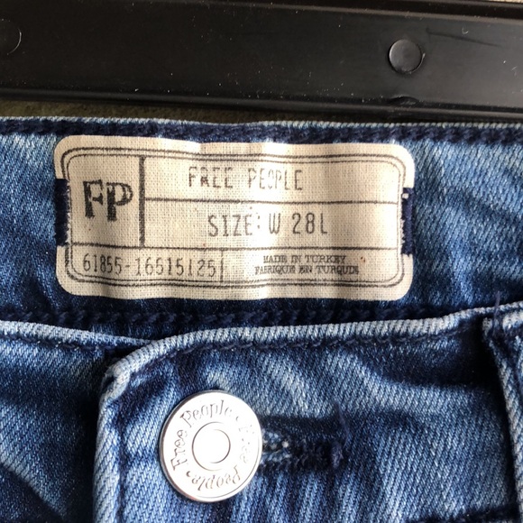 FREE PEOPLE Skinny 10” High Rise Skinny Jeans Destroyed Distressed - Picture 6 of 7